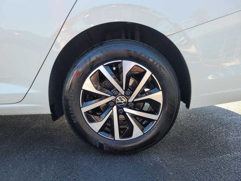 used 2024 Volkswagen Jetta car, priced at $17,587