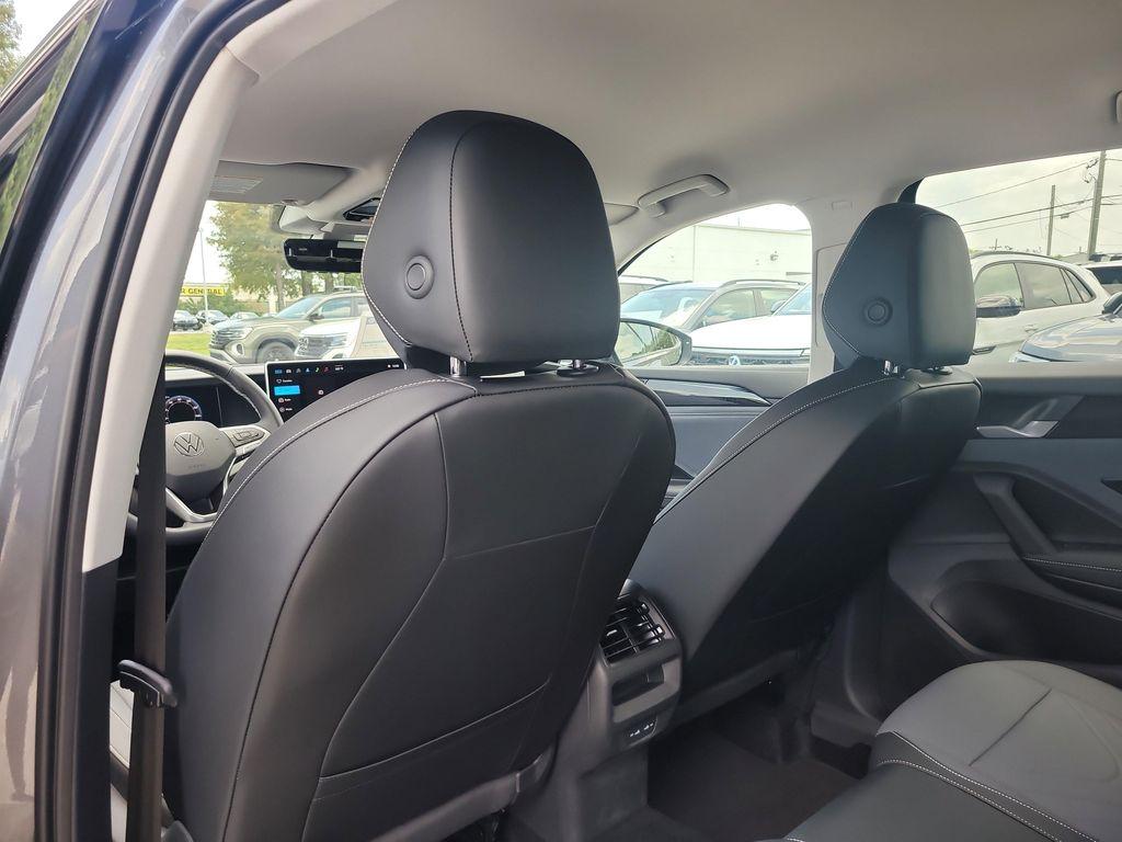 new 2025 Volkswagen Tiguan car, priced at $31,029