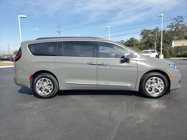 used 2022 Chrysler Pacifica car, priced at $36,325