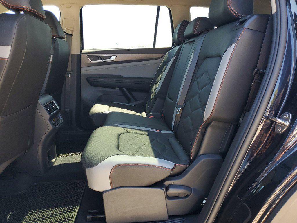 new 2025 Volkswagen Atlas car, priced at $42,193