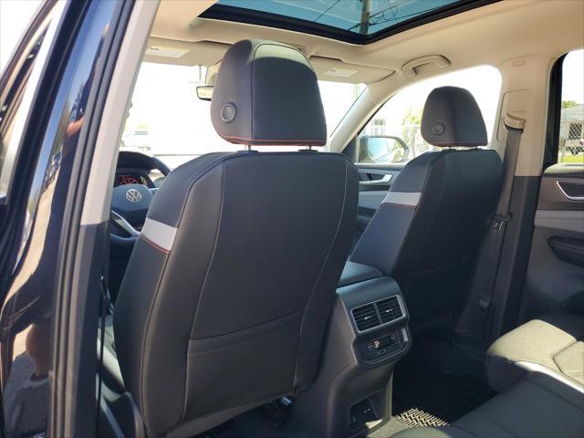 new 2025 Volkswagen Atlas car, priced at $45,443