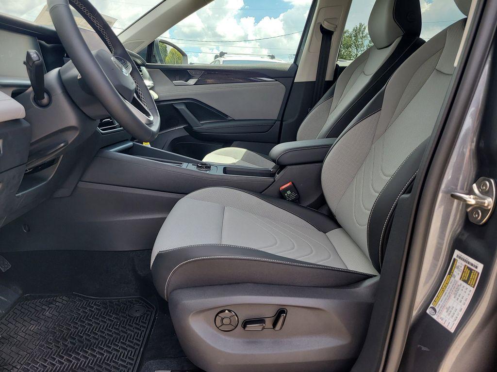 new 2025 Volkswagen Tiguan car, priced at $31,861