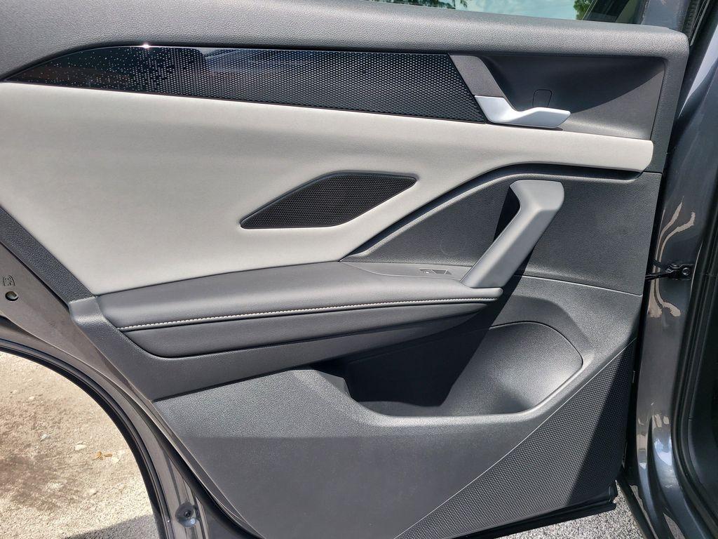 new 2025 Volkswagen Tiguan car, priced at $31,861