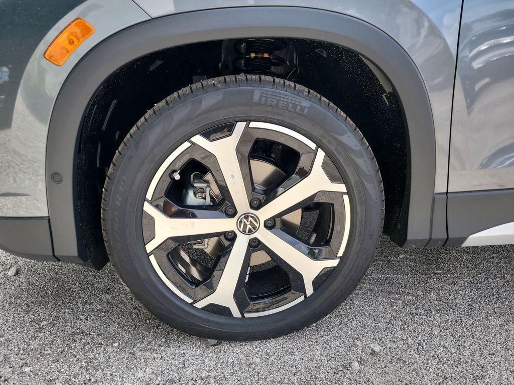 new 2025 Volkswagen Tiguan car, priced at $31,861