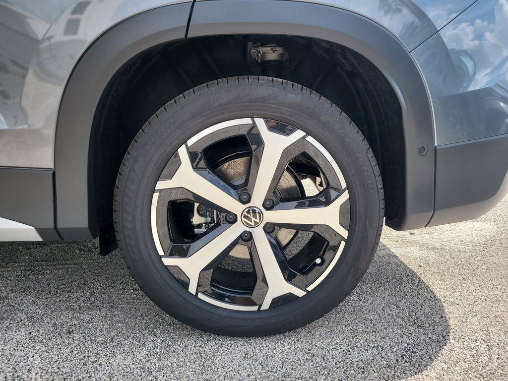new 2025 Volkswagen Tiguan car, priced at $31,861