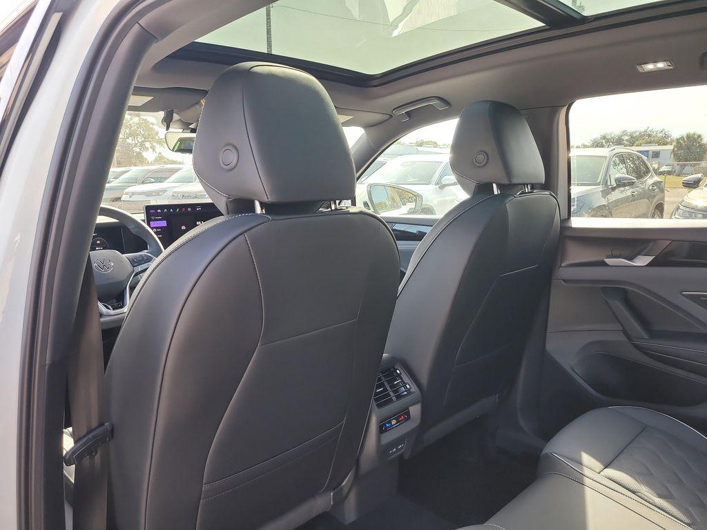 new 2026 Volkswagen Tiguan car, priced at $43,981