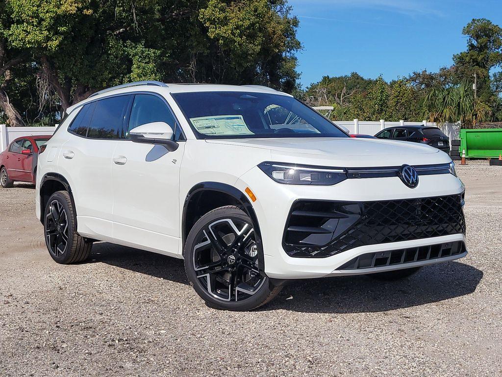 new 2026 Volkswagen Tiguan car, priced at $43,981