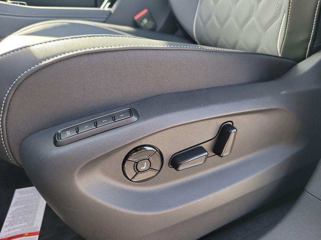 new 2026 Volkswagen Tiguan car, priced at $43,981