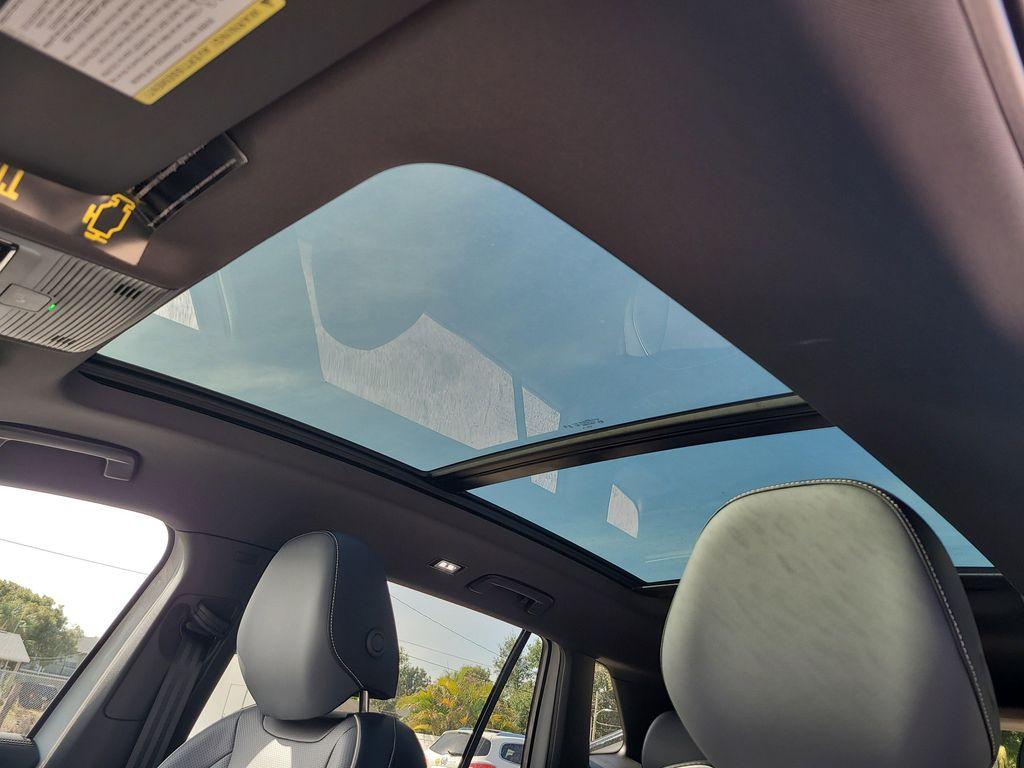 new 2026 Volkswagen Tiguan car, priced at $43,981