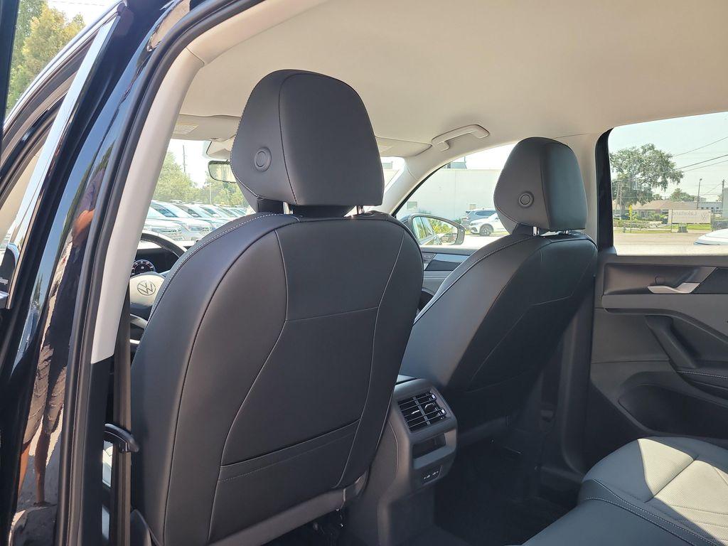 new 2025 Volkswagen Tiguan car, priced at $31,861