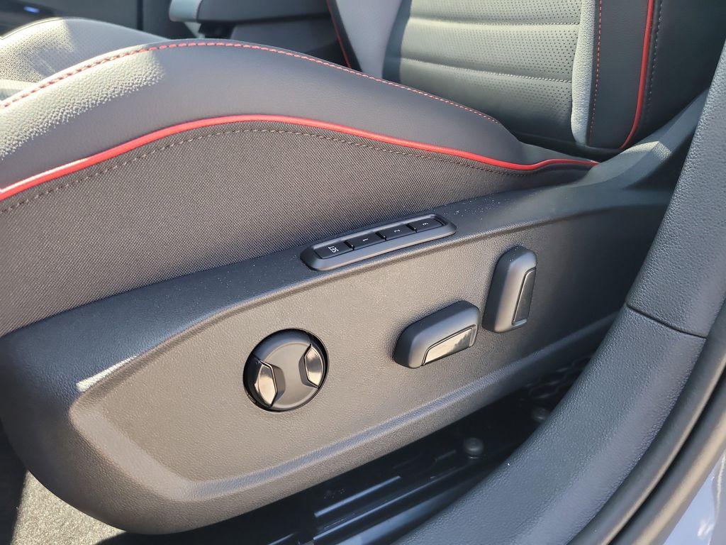 new 2025 Volkswagen Golf GTI car, priced at $39,470