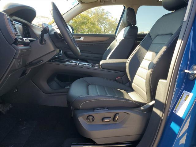new 2025 Volkswagen Atlas car, priced at $46,801