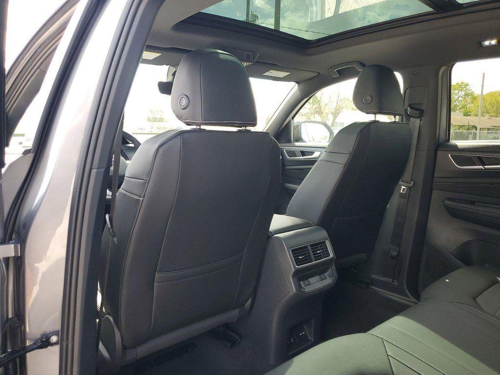 new 2025 Volkswagen Atlas Cross Sport car, priced at $45,036