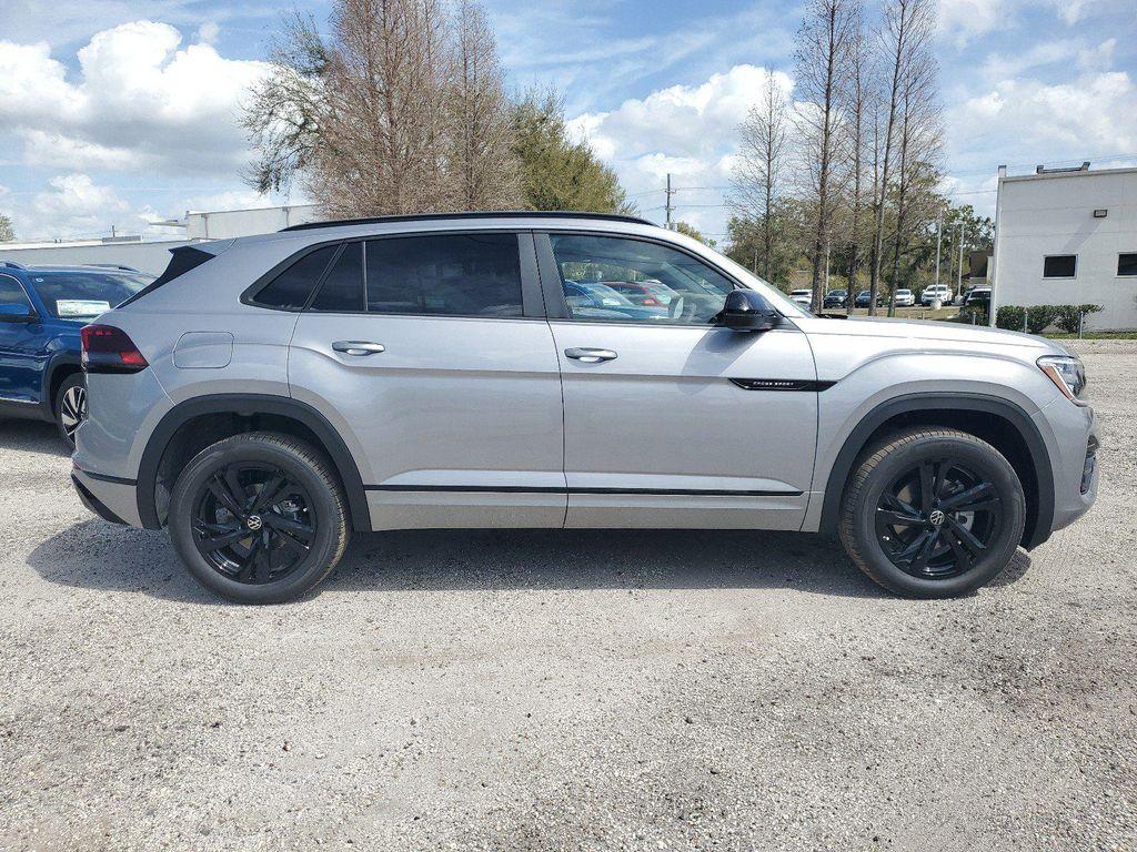 new 2025 Volkswagen Atlas Cross Sport car, priced at $45,036