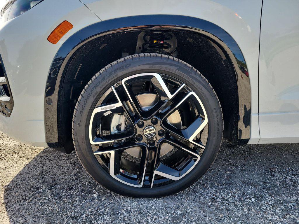 new 2026 Volkswagen Tiguan car, priced at $46,124