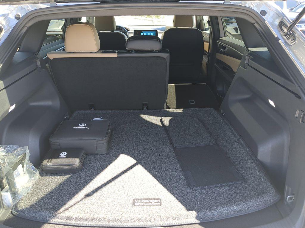 new 2026 Volkswagen Atlas Cross Sport car, priced at $39,071