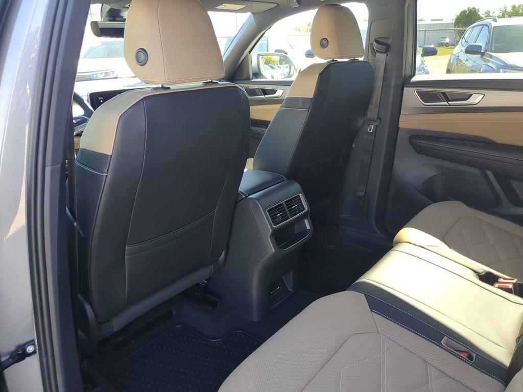 new 2026 Volkswagen Atlas Cross Sport car, priced at $39,071