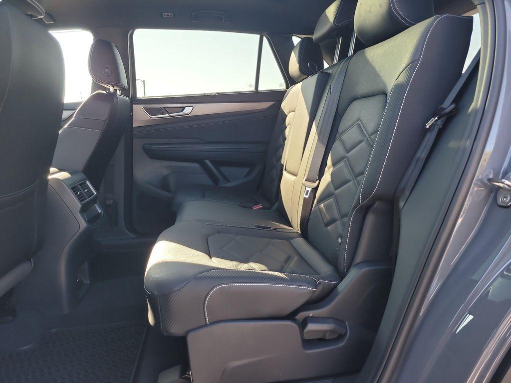 new 2026 Volkswagen Atlas Cross Sport car, priced at $45,660