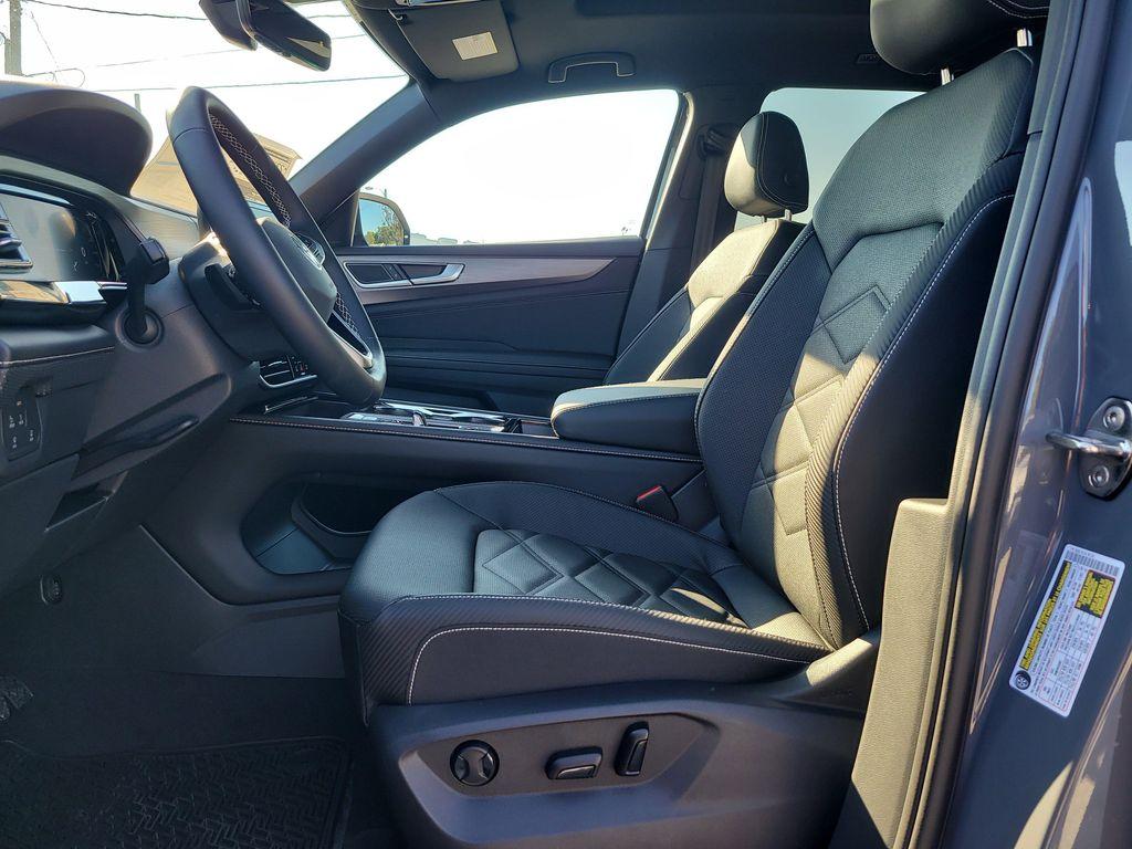new 2026 Volkswagen Atlas Cross Sport car, priced at $45,660