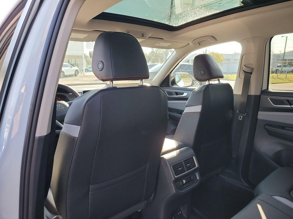 new 2026 Volkswagen Atlas car, priced at $49,379