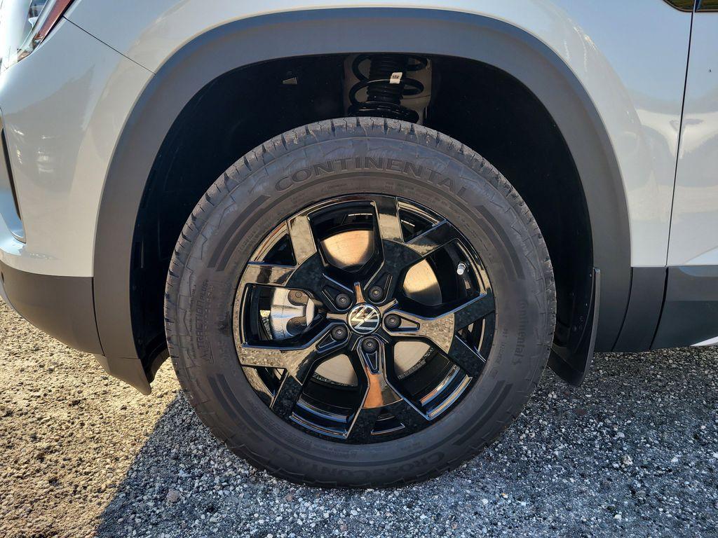 new 2026 Volkswagen Atlas car, priced at $49,379