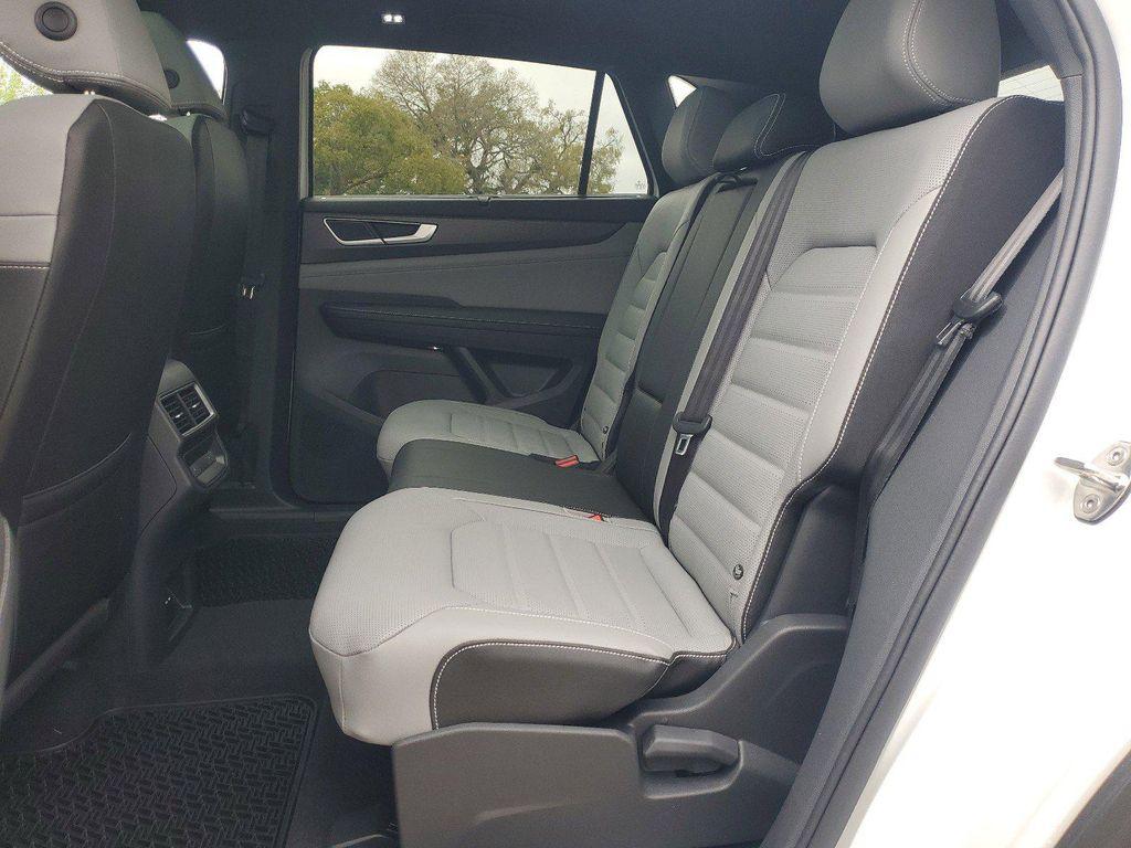 new 2025 Volkswagen Atlas Cross Sport car, priced at $45,674