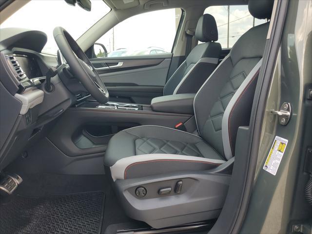 new 2025 Volkswagen Atlas car, priced at $46,494