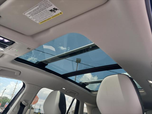 new 2025 Volkswagen Tiguan car, priced at $36,633