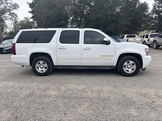 used 2009 Chevrolet Suburban car, priced at $11,995