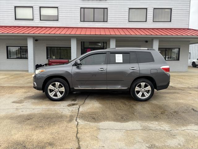 used 2012 Toyota Highlander car, priced at $10,995