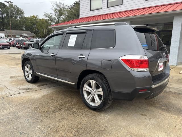 used 2012 Toyota Highlander car, priced at $10,995