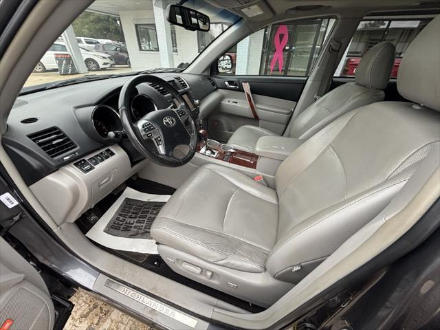 used 2012 Toyota Highlander car, priced at $10,995