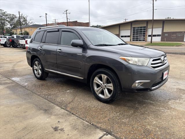 used 2012 Toyota Highlander car, priced at $10,995