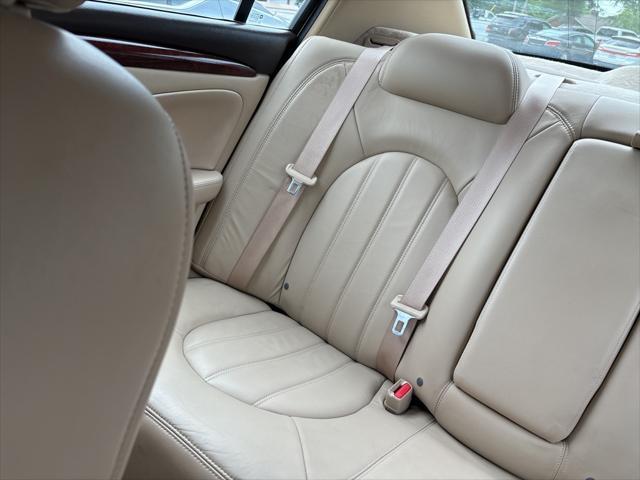 used 2007 Buick Lucerne car, priced at $9,995