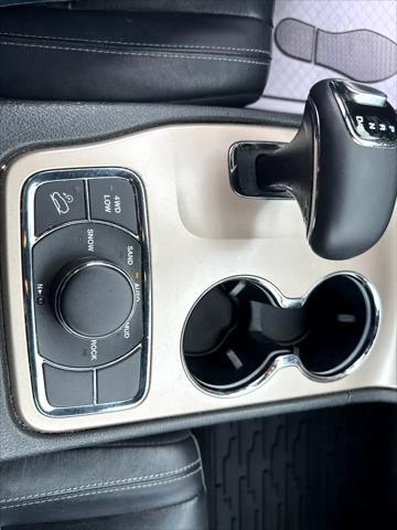 used 2015 Jeep Grand Cherokee car, priced at $15,874