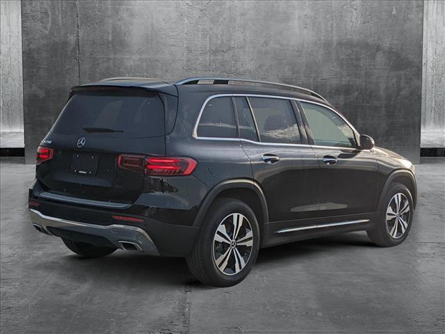 new 2025 Mercedes-Benz GLB 250 car, priced at $47,915