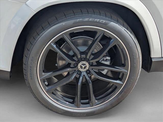 new 2025 Mercedes-Benz GLS 580 car, priced at $126,480