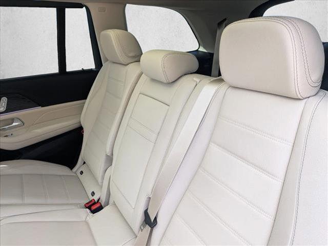 new 2025 Mercedes-Benz GLS 580 car, priced at $126,480