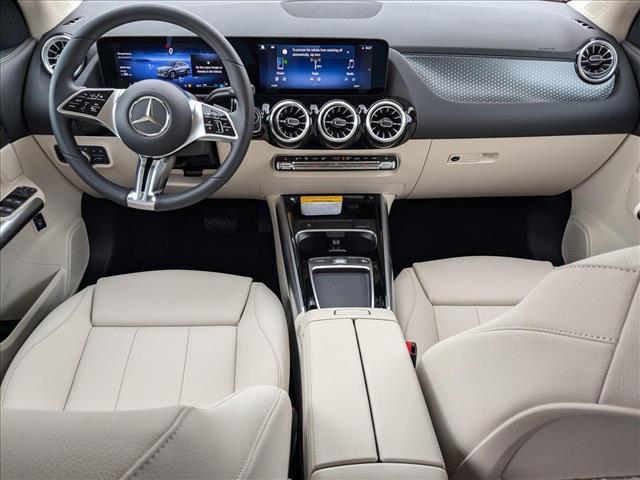 new 2025 Mercedes-Benz GLA 250 car, priced at $45,615