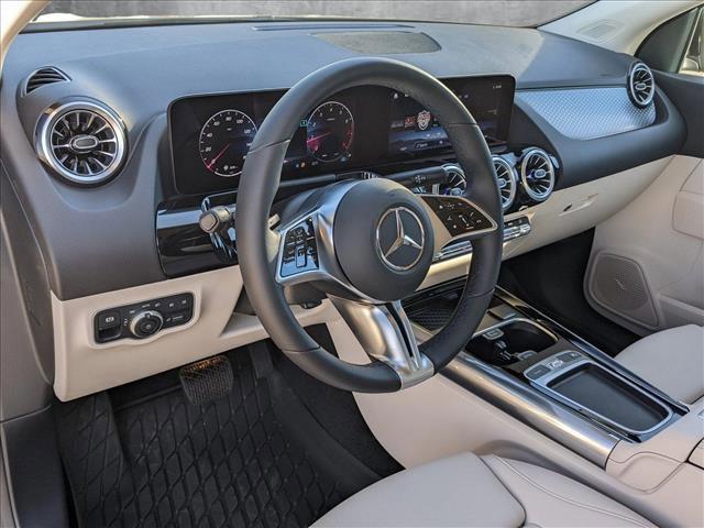 new 2025 Mercedes-Benz GLA 250 car, priced at $46,815