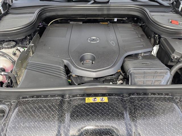 new 2025 Mercedes-Benz GLS 450 car, priced at $98,060