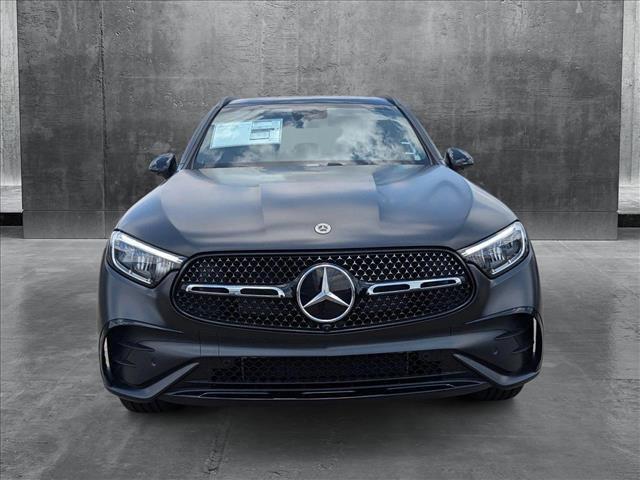 new 2025 Mercedes-Benz GLC 300 car, priced at $62,300