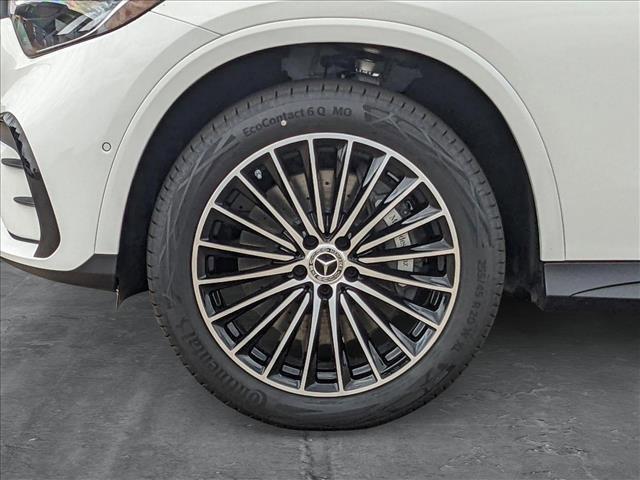 new 2025 Mercedes-Benz GLC 300 car, priced at $59,050