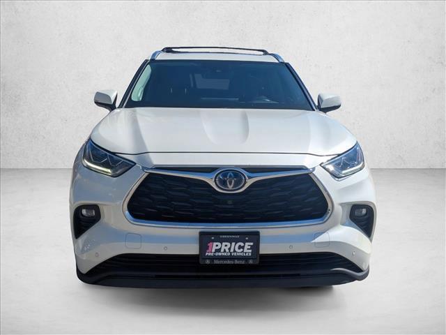 used 2021 Toyota Highlander Hybrid car, priced at $35,081