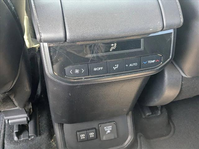 used 2021 Toyota Highlander Hybrid car, priced at $35,081