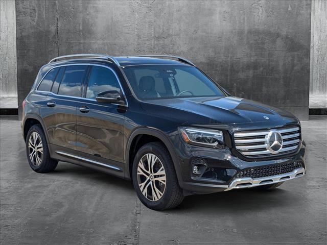 new 2024 Mercedes-Benz GLB 250 car, priced at $51,215