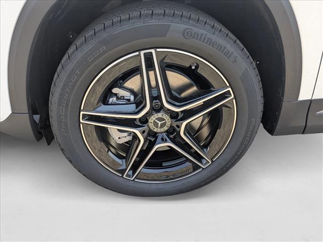 new 2026 Mercedes-Benz GLA 250 car, priced at $44,850