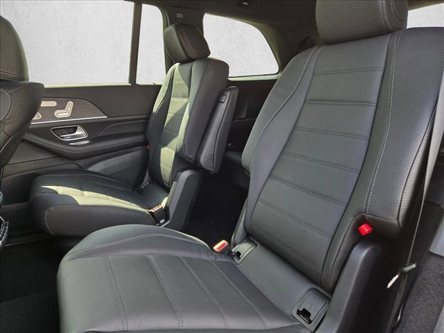 new 2025 Mercedes-Benz GLS 580 car, priced at $119,095