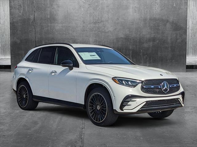 new 2025 Mercedes-Benz GLC 300 car, priced at $55,685
