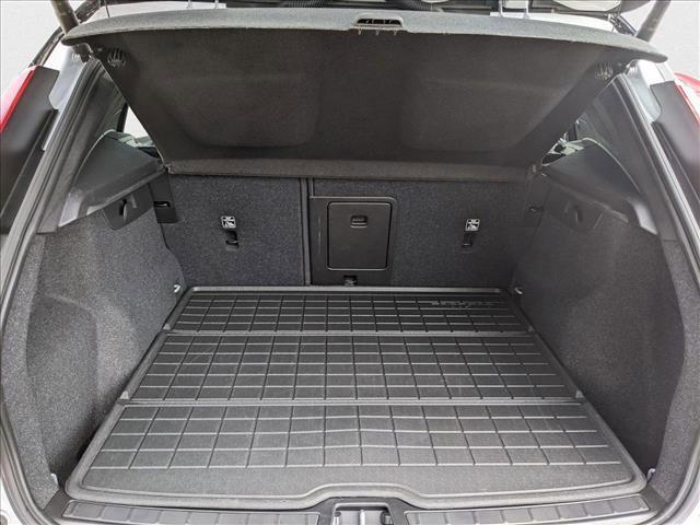 used 2022 Volvo XC40 car, priced at $28,081